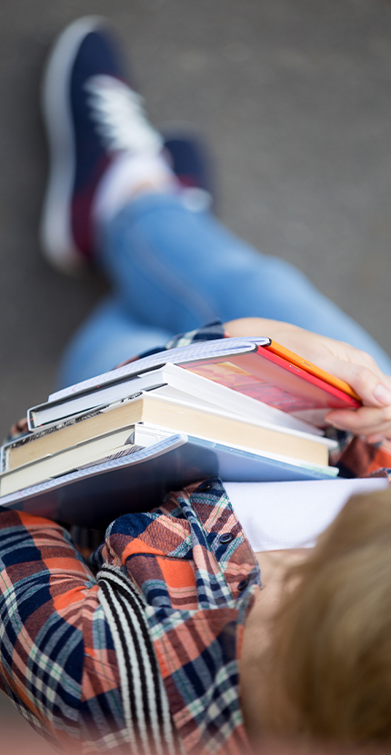 student-img